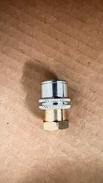 Closed end air chuck fitting for an easy lock on and off the valve stem.